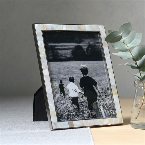 Mother of Pearl Photo Frame 6x8''