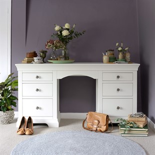 Gorgeous Oak Pine Painted Solid Wood Dressing Tables Chantilly White Double Pedestal Dressing Table