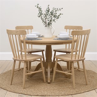 Elkstone Mellow Oak Round Pedestal Dining Table