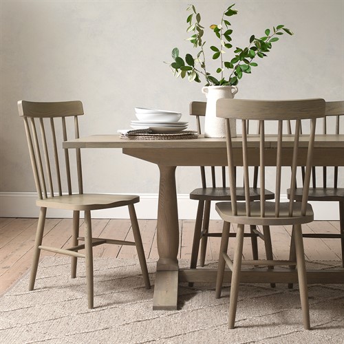 Elkstone Smoked Oak 6-8 Seater Extending Dining Table