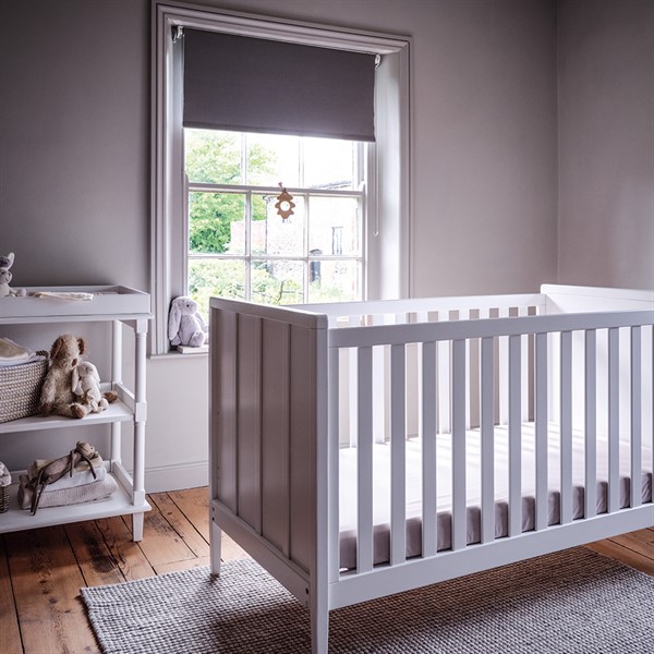 Pensham Pure White Classic Cot Bed The Cotswold Company
