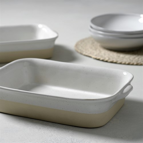 Bybrook White Rect. Baker Med 3.44l