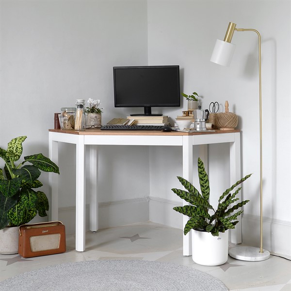 corner desk with adjustable height