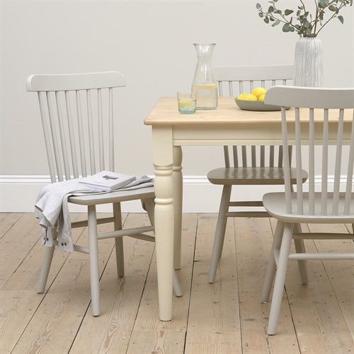 Painswick Cotswold Cream 4-6 Seater Farmhouse Dining Table 