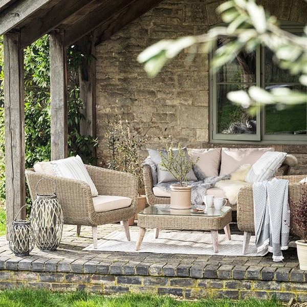 set of garden loungers