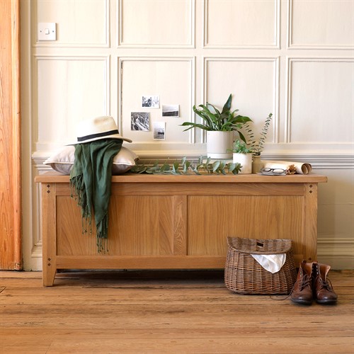 Winged Blanket Box Cream Linen The Cotswold Company