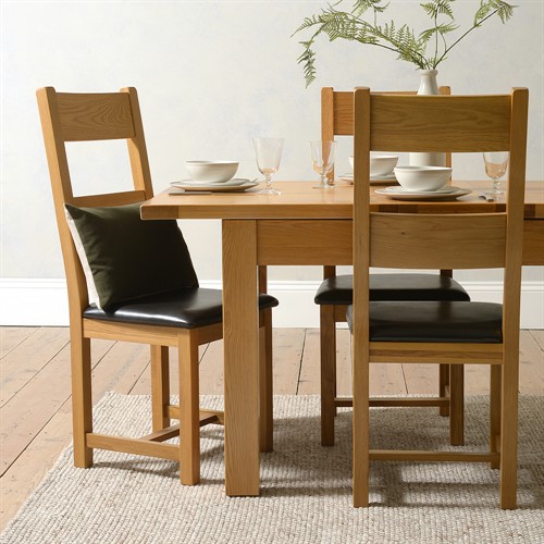 Oakland Rustic Oak 4-6 Seater Extending Dining Table and 4 Ladderback Chairs - Leather Seat Pad