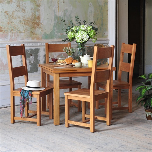 Oakland Rustic Oak 2-4 Seater Extending Dining Table