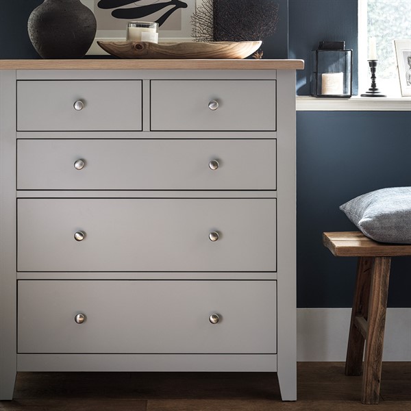 Chester Dove Grey 5 Drawer Chest - The Cotswold Company