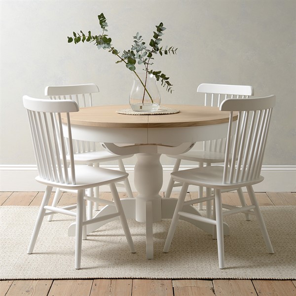 4 seater extendable round dining table