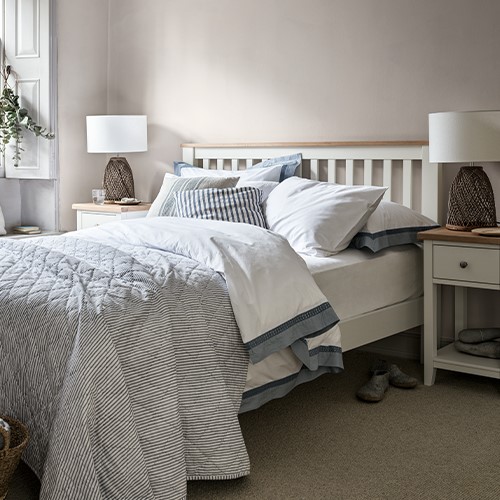 Chester Classic Cream Kingsize Bed