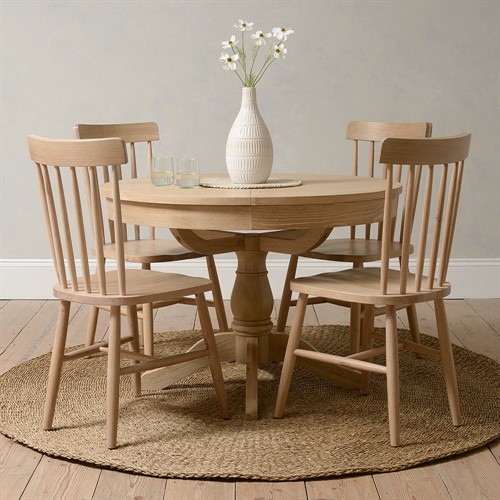 Inglesham Whitewash Oak Round Ext Dining Table