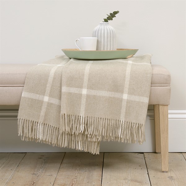 Windowpane beige lambswool throw The Cotswold Company