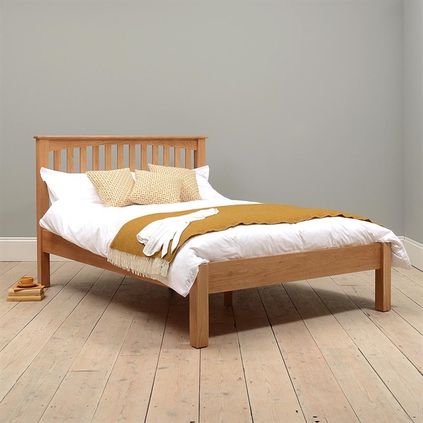 Oslo Oak 4ft6 Double Bed The Cotswold Company